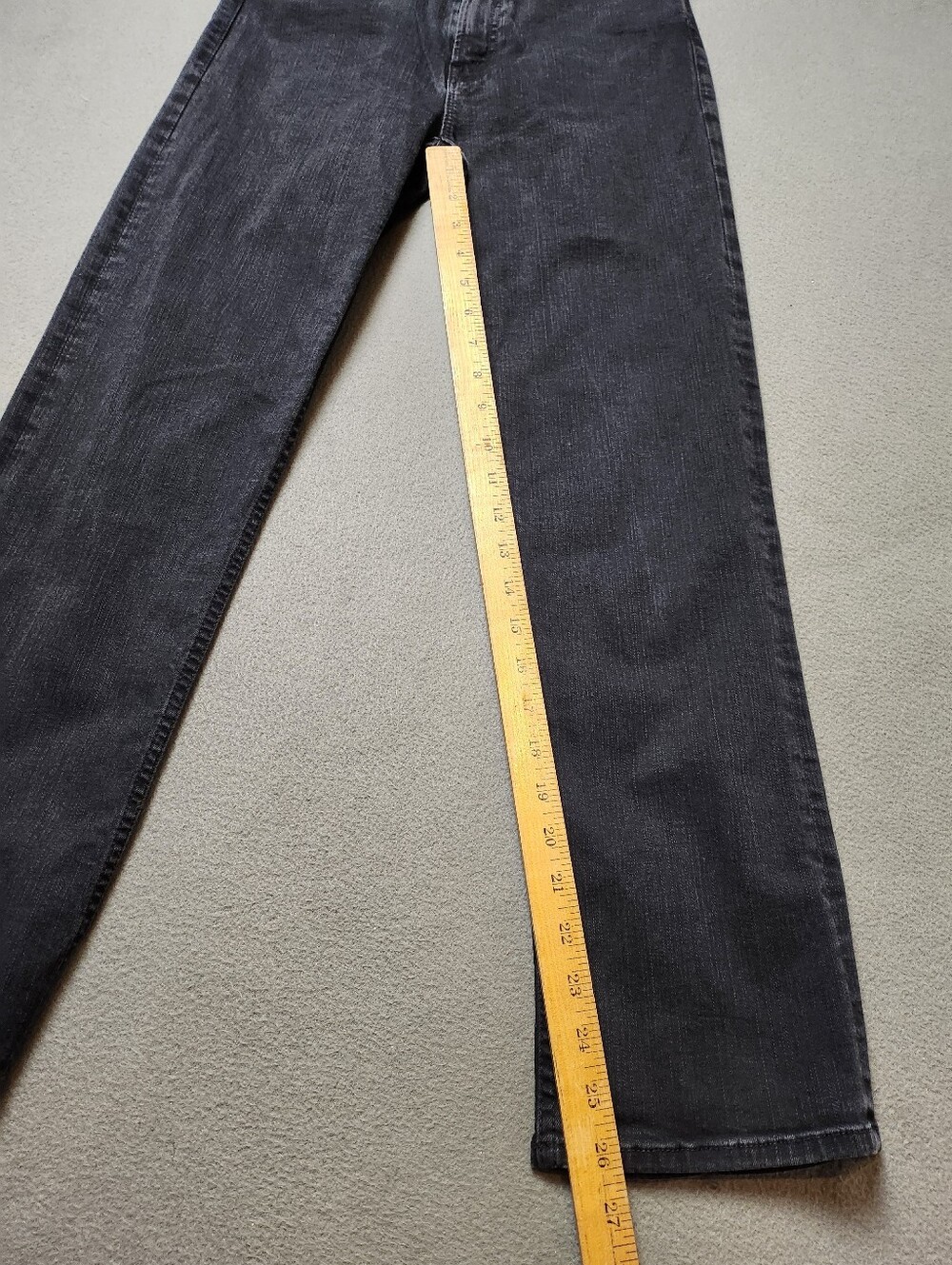 MOTHER High Waisted Rider Ankle Jeans Size 26 Not Guilty Black Gray - Picture 10 of 12